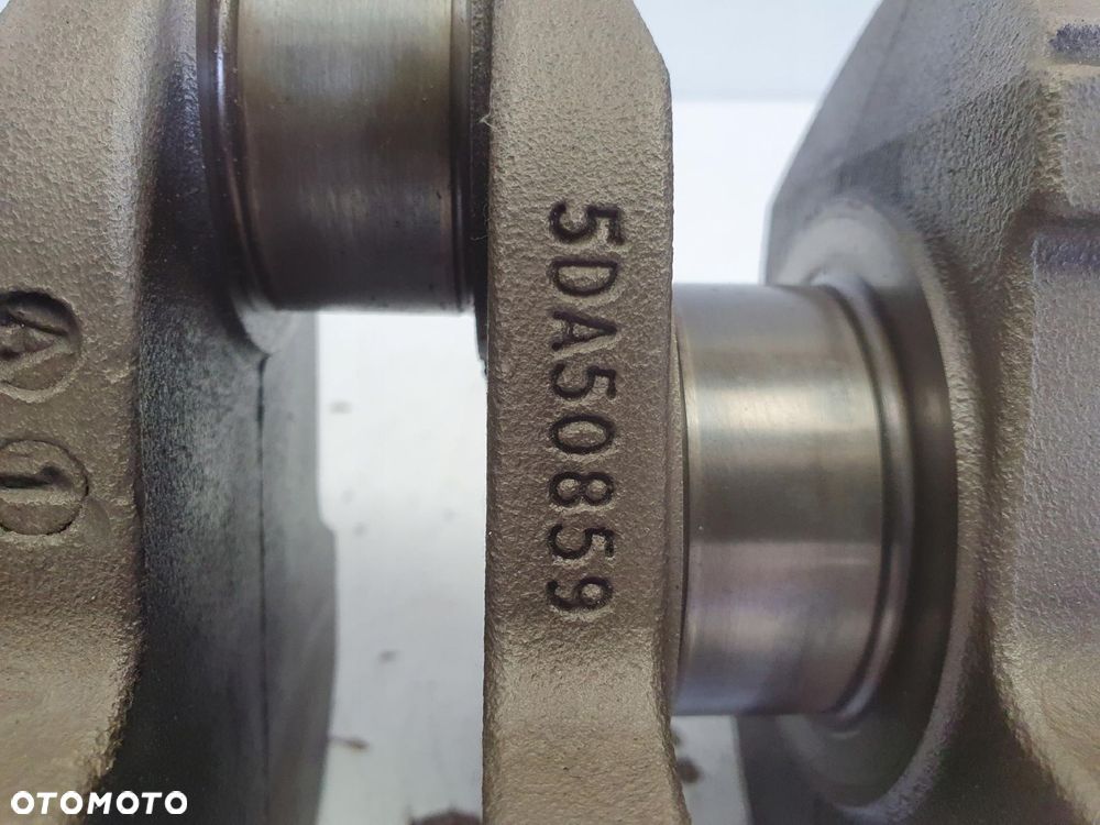 Audi A4 B6 2.0 20V WAŁ KORBOWY ALT 5DA50859 - 2