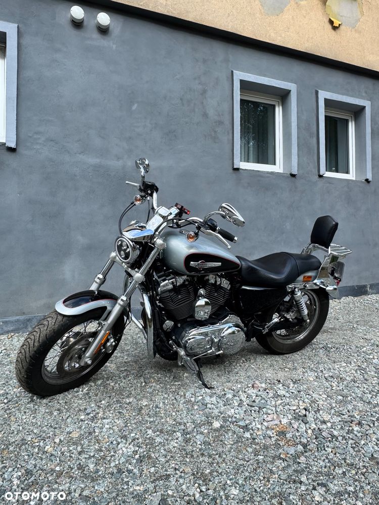 Harley-Davidson Sportster Custom 1200C - 4