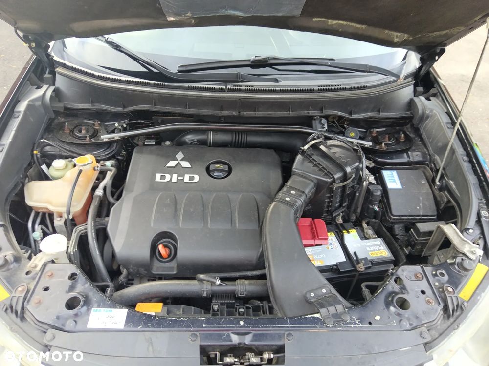 Mitsubishi Outlander 2.0 DID Instyle - 7