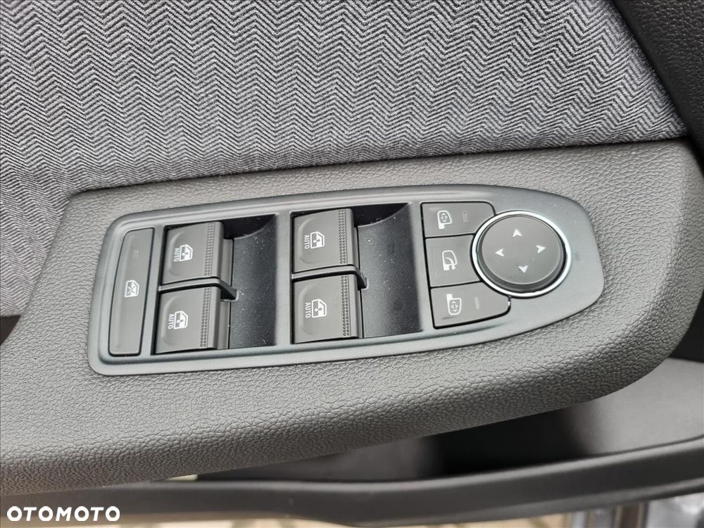 Renault Clio 1.0 TCe Techno - 9