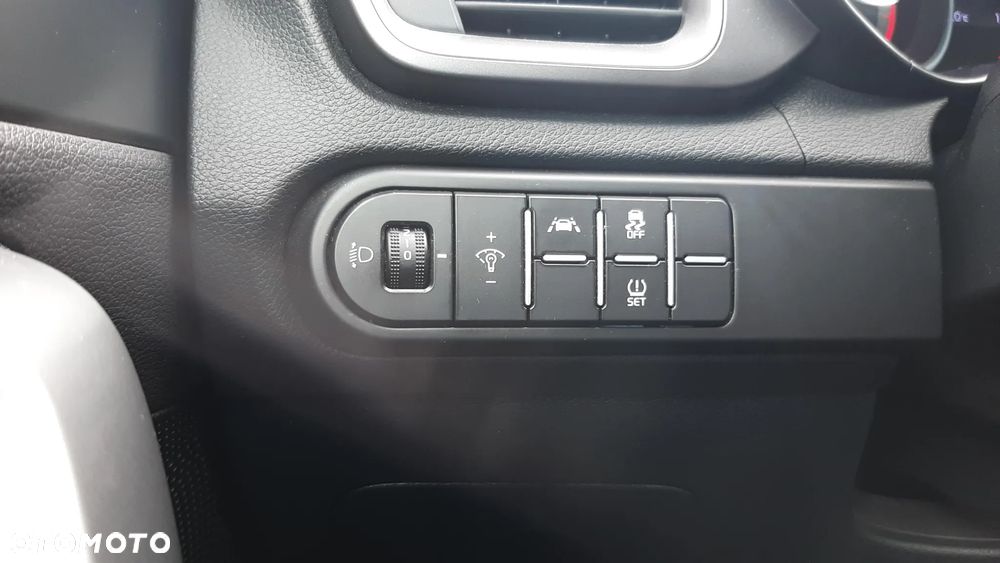 Kia Ceed 1.6 CRDi SCR M DCT - 19