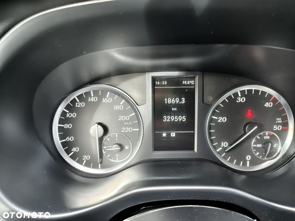Mercedes-Benz Vito - 8