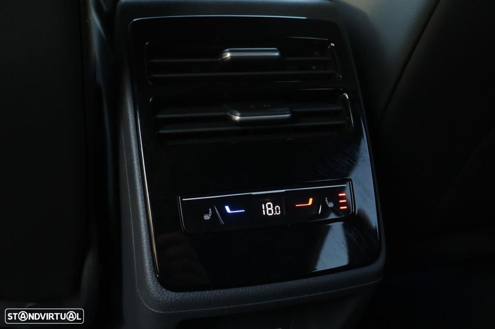 VW ID.7 Tourer 86 kWh Pro S Urban - 16