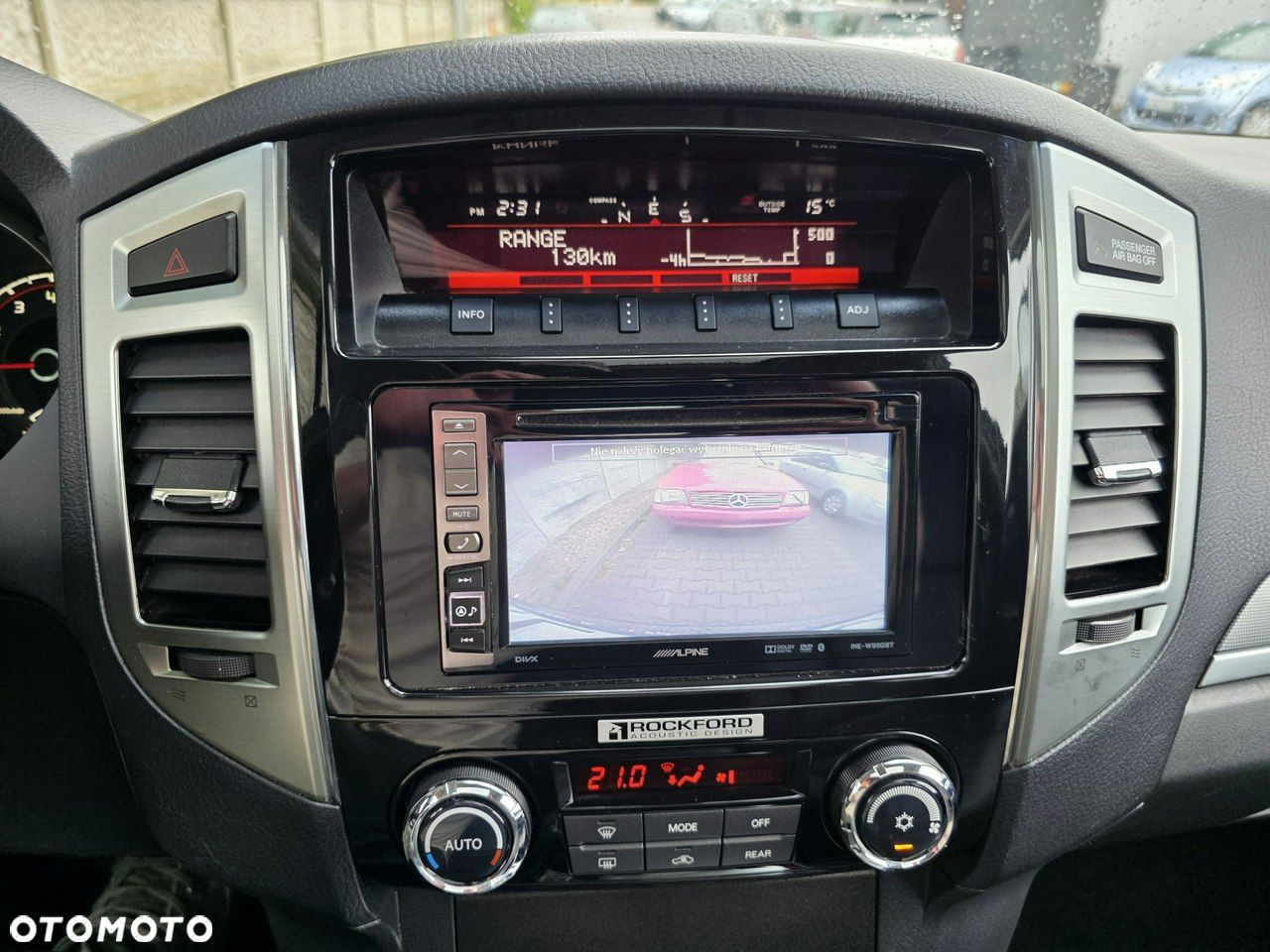 Mitsubishi Pajero - 20
