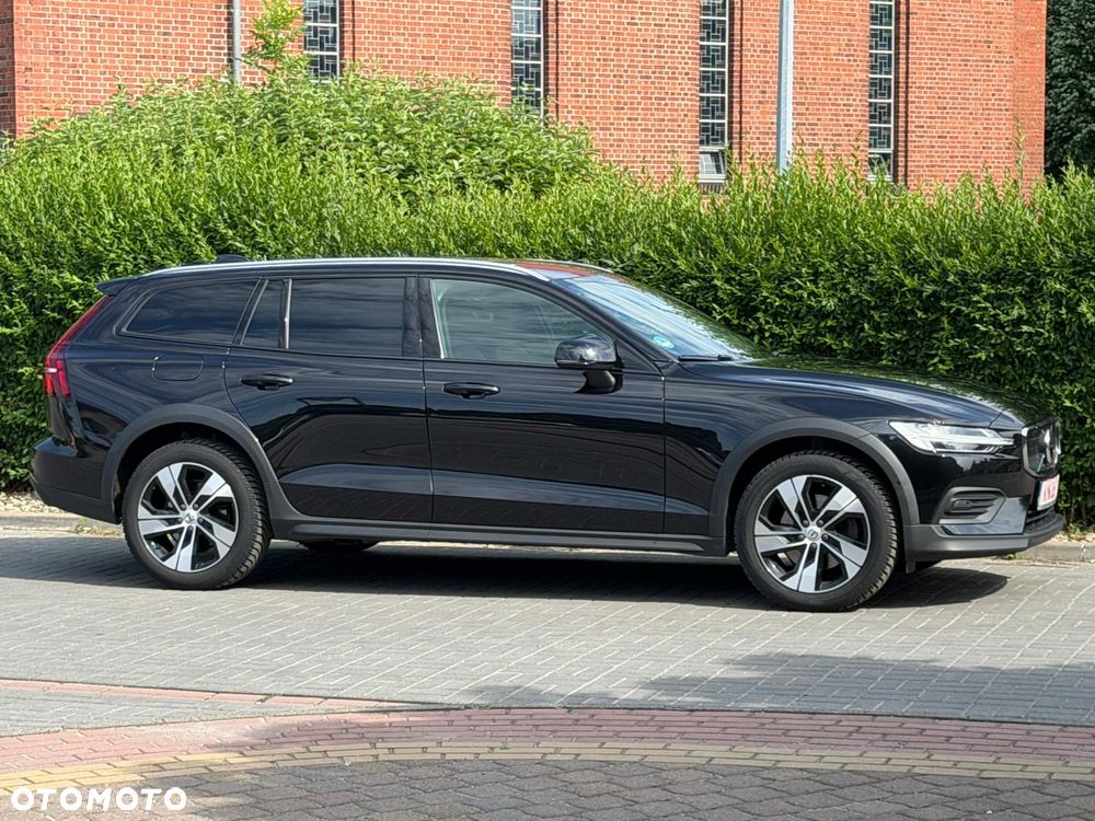 Volvo V60 Cross Country B4 D AWD Geartronic Pro - 6