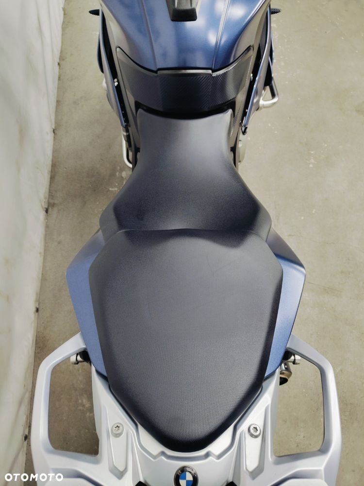 BMW S - 16