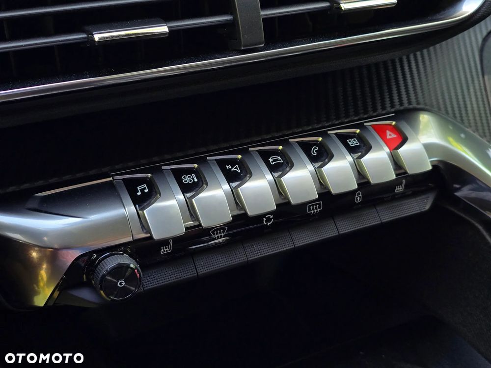 Peugeot 3008 PureTech 130 Stop & Start GPF Allure - 28