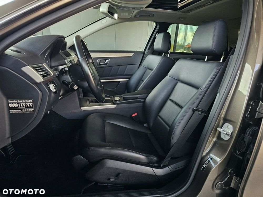 Mercedes-Benz Klasa E - 22