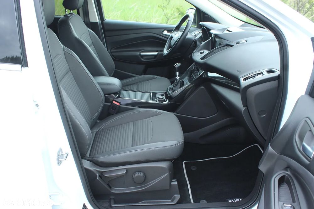 Ford Kuga 2.0 TDCi 4x2 Titanium - 28