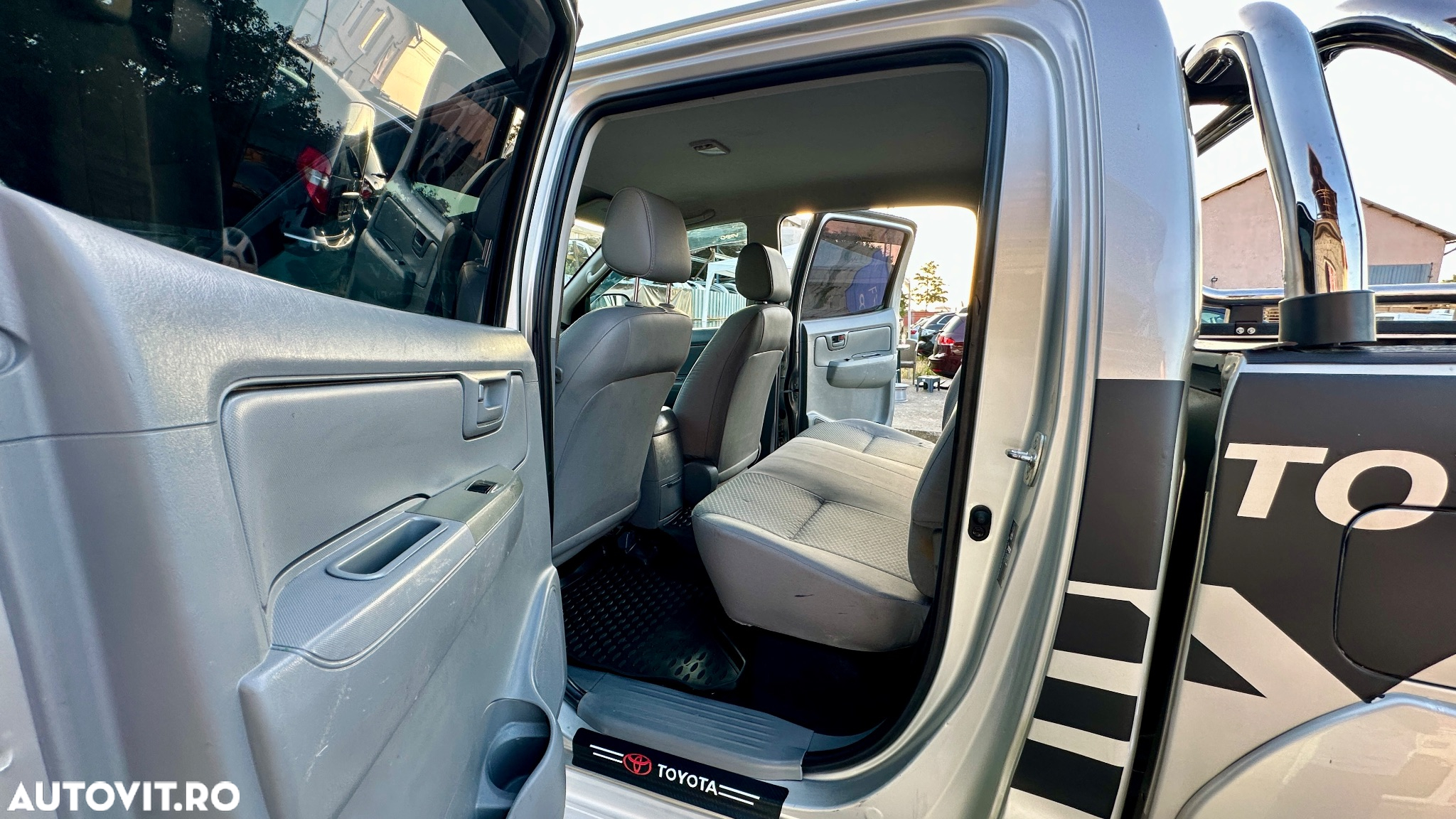 Toyota Hilux - 8