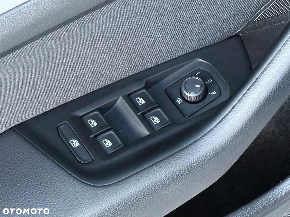 Volkswagen Passat 1.5 TSI EVO Business DSG - 19