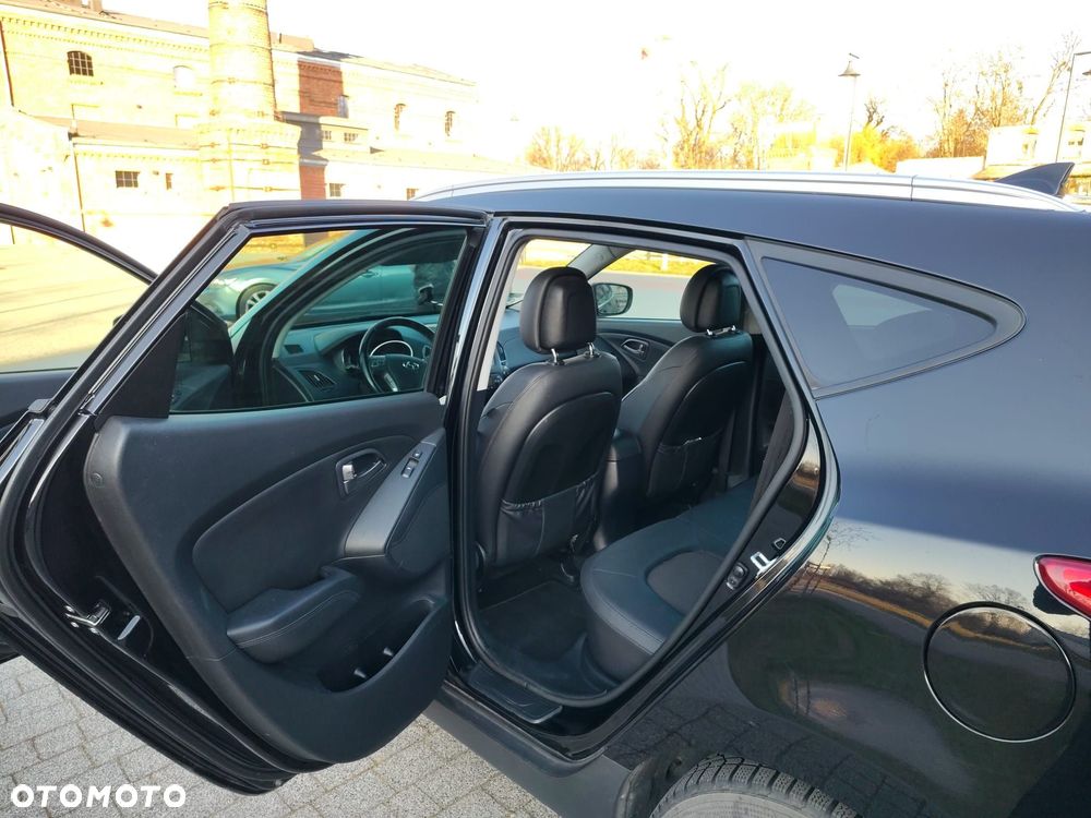 Hyundai ix35 2.0 2WD Trend - 17