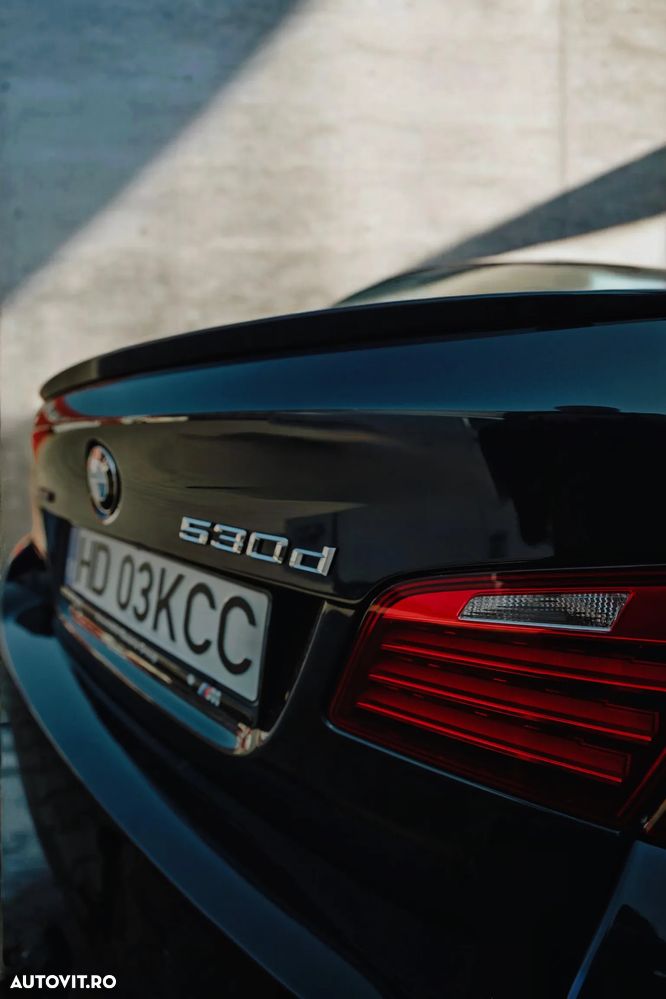 BMW Seria 5 530d xDrive AT - 15