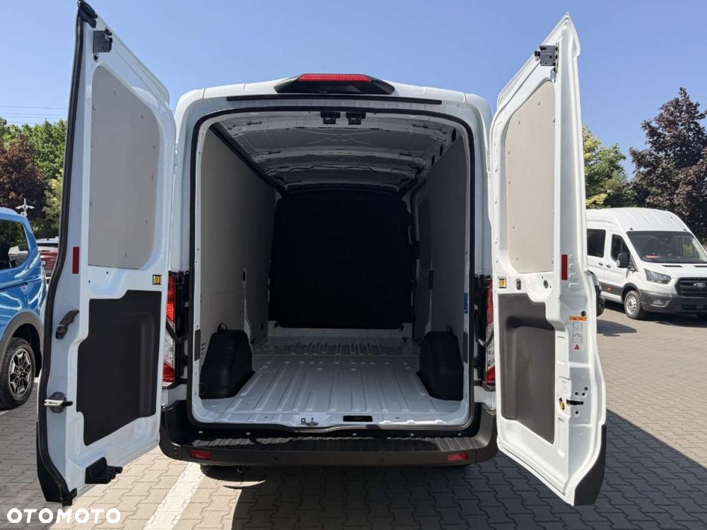 Ford Transit - 13