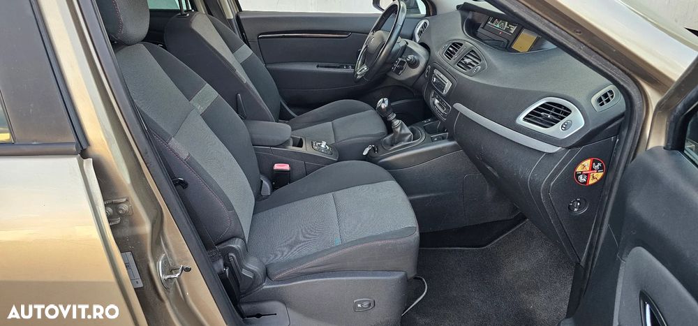 Renault Scenic 1.6 16V 110 Dynamique - 6