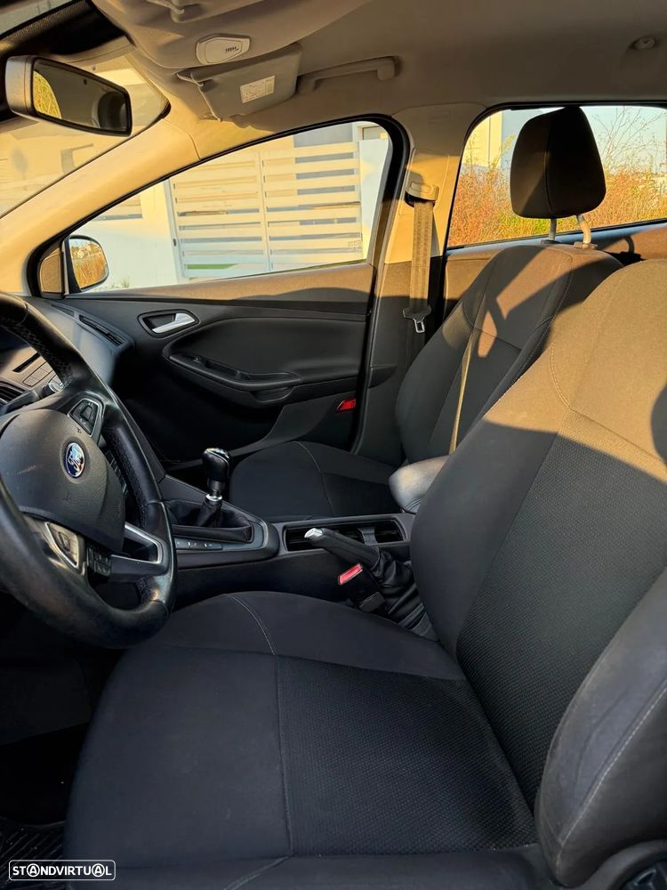 Dacia Duster 1.5 dCi Tour 4WD - 10