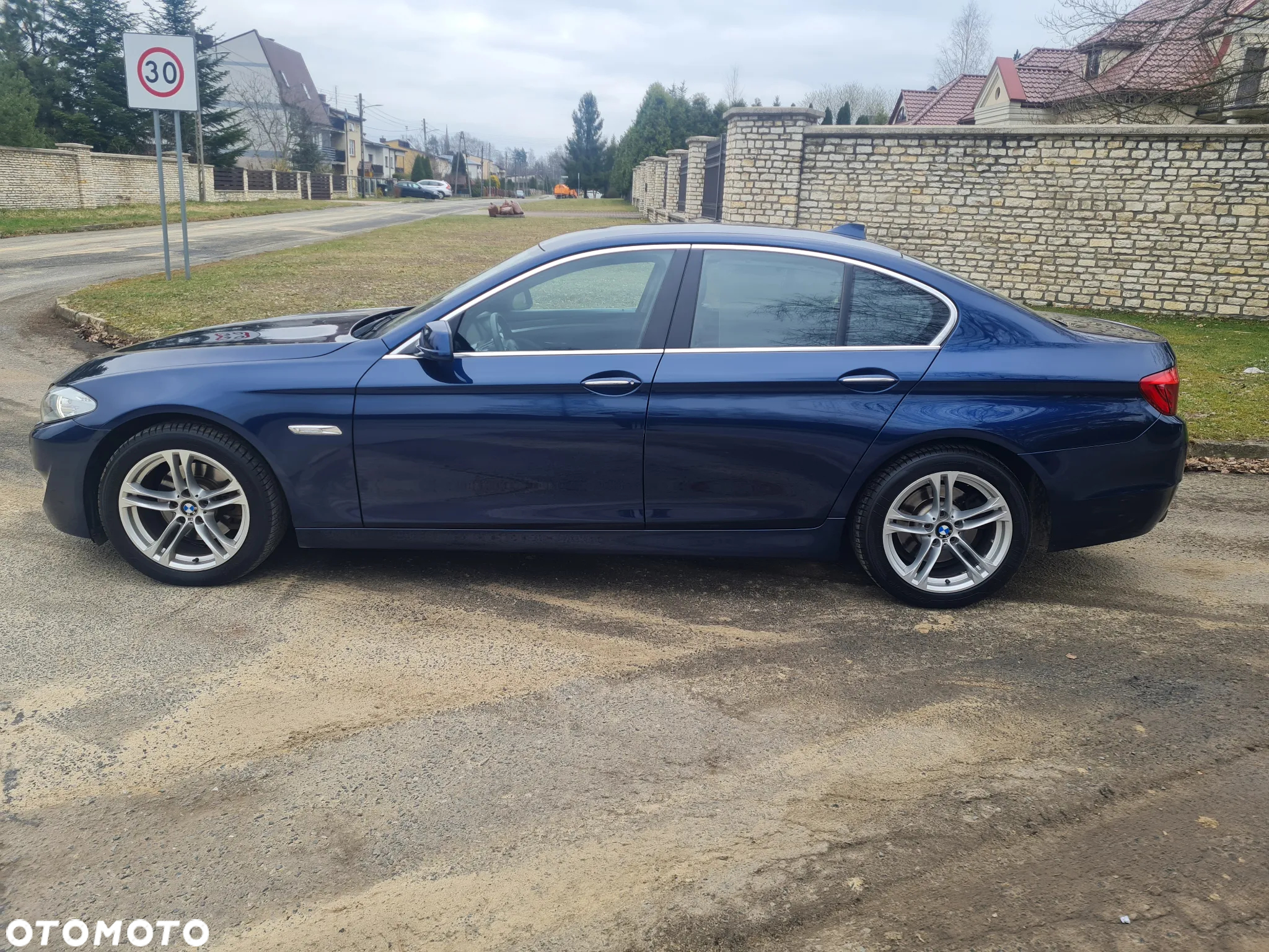 BMW Seria 5 520d - 4