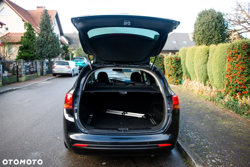 Kia Ceed ver-1-6-gdi-business-line - 14