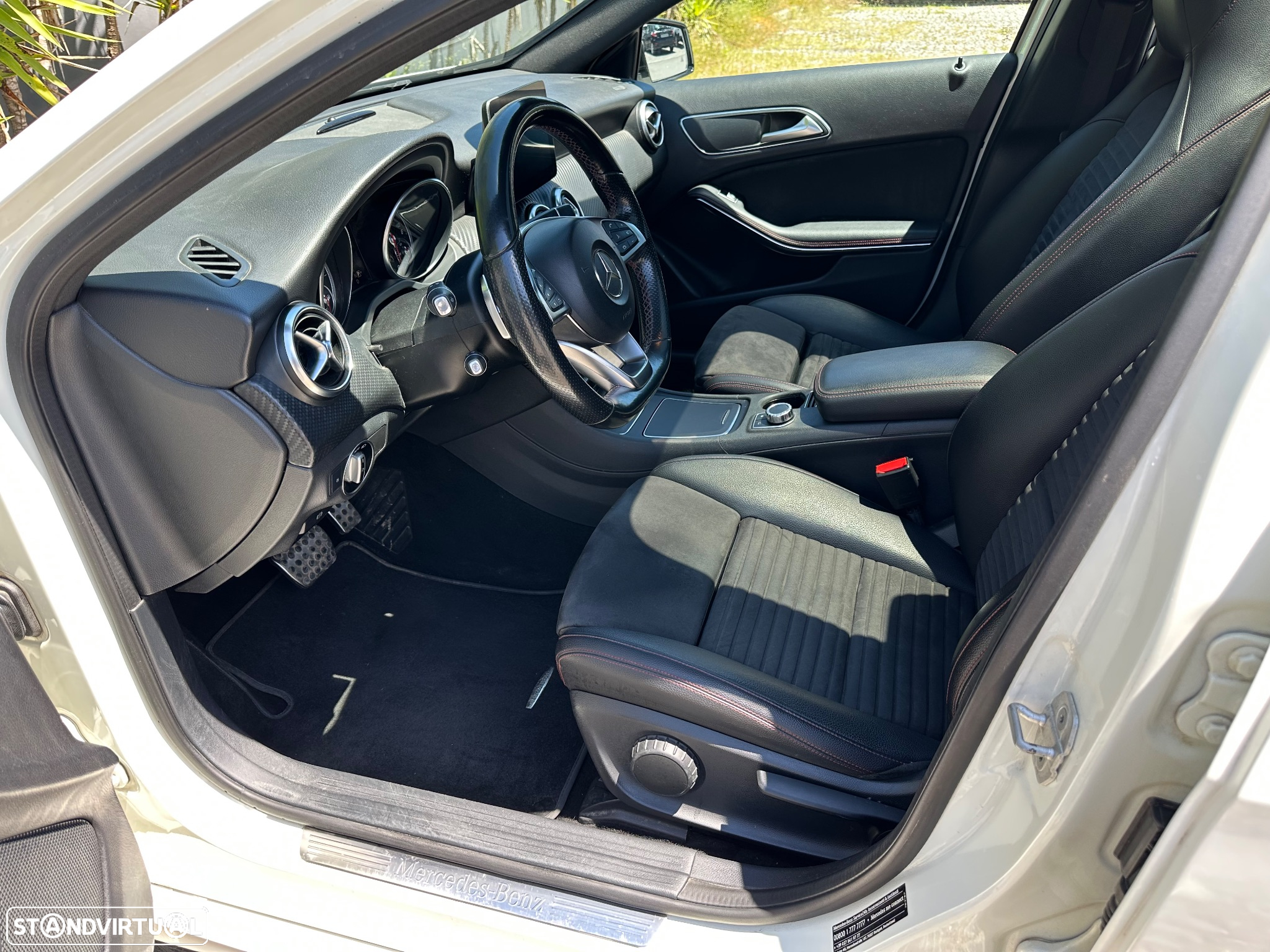 Mercedes-Benz A 180 CDI 7G-DCT AMG Line - 14