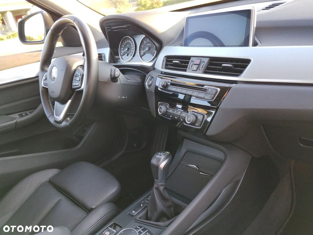 BMW X1 xDrive25i Advantage - 16