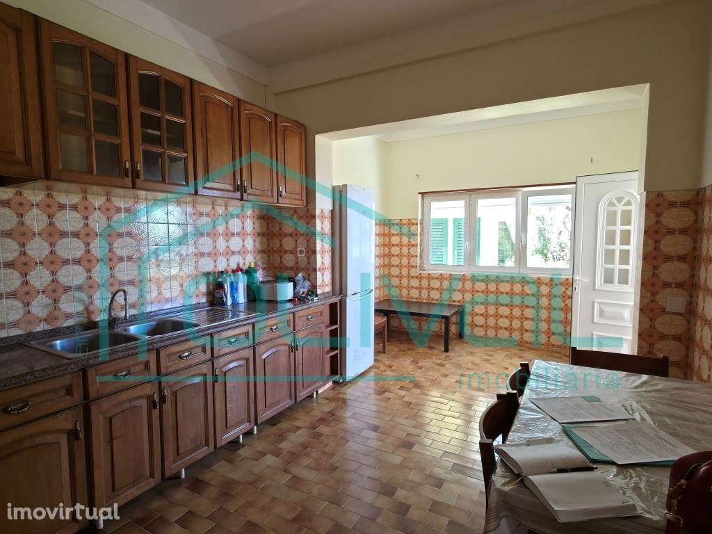 Moradia Independente com terreno, muito bem localizada com vista pa... - Grande imagem: 3/33