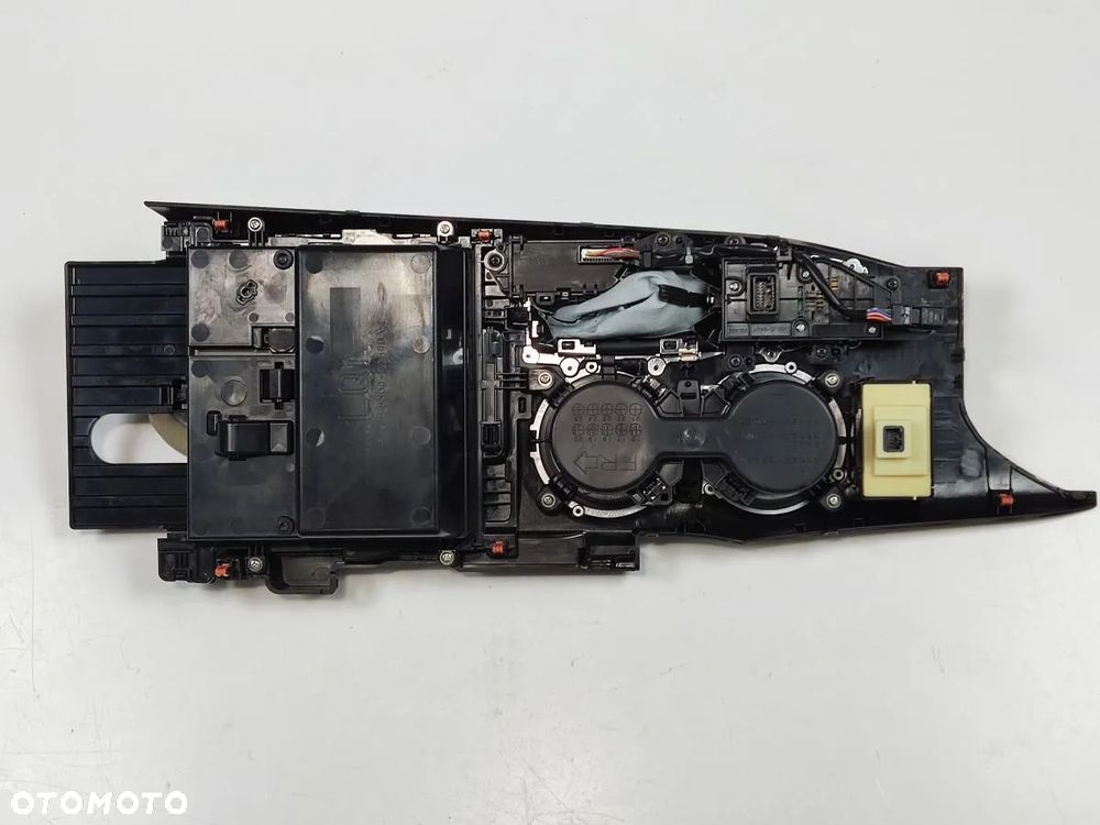 TOYOTA CAMRY 19-24r Ładowarka Indukcyjna Panel Tunelu Środkowego RÓŻNE KOLORY - 9