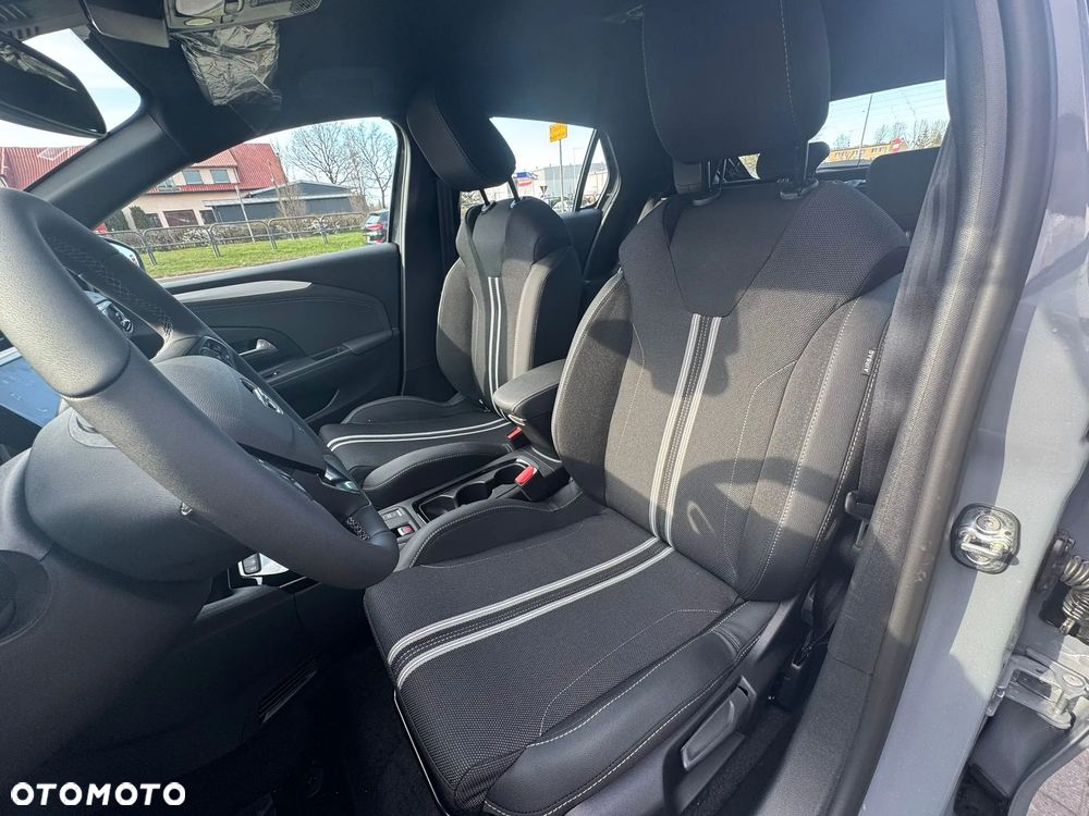 Opel Corsa 1.2 T mHEV GS eDCT - 16