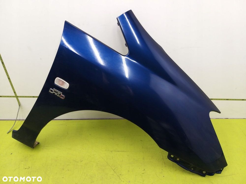 Błotnik przedni prawy Toyota Corolla Verso I 2001-2004 8P4 - 1