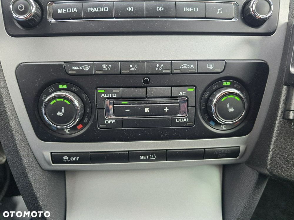 Skoda Octavia Combi 2.0 TDI Elegance - 27