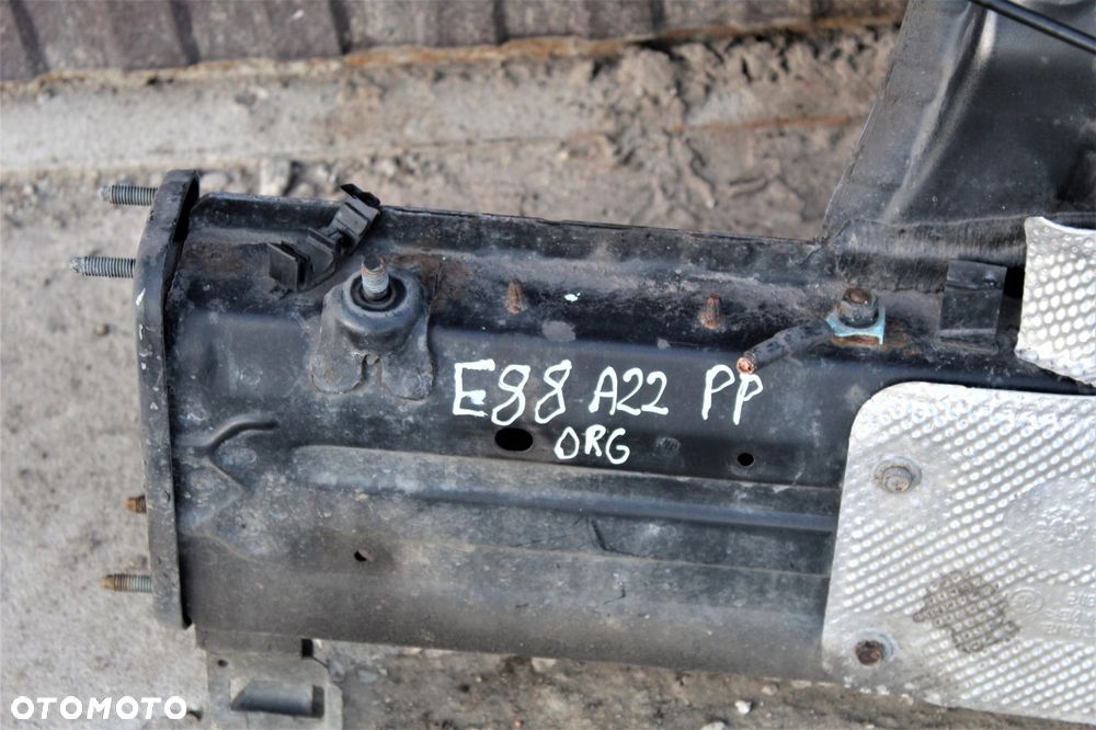 ĆWIARTKA FARTUCH PRAWY PRZÓD BMW E88 E82 ORYGINAŁ - 2