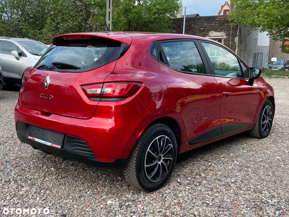 Renault Clio - 7