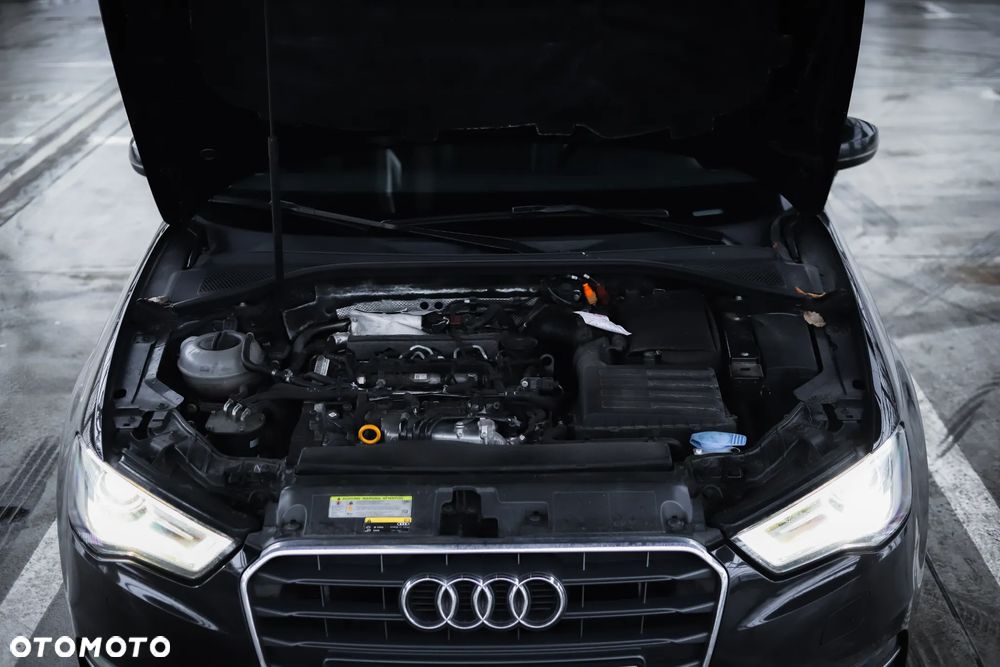 Audi A3 Sportback 1.6 TDI Ambiente - 5