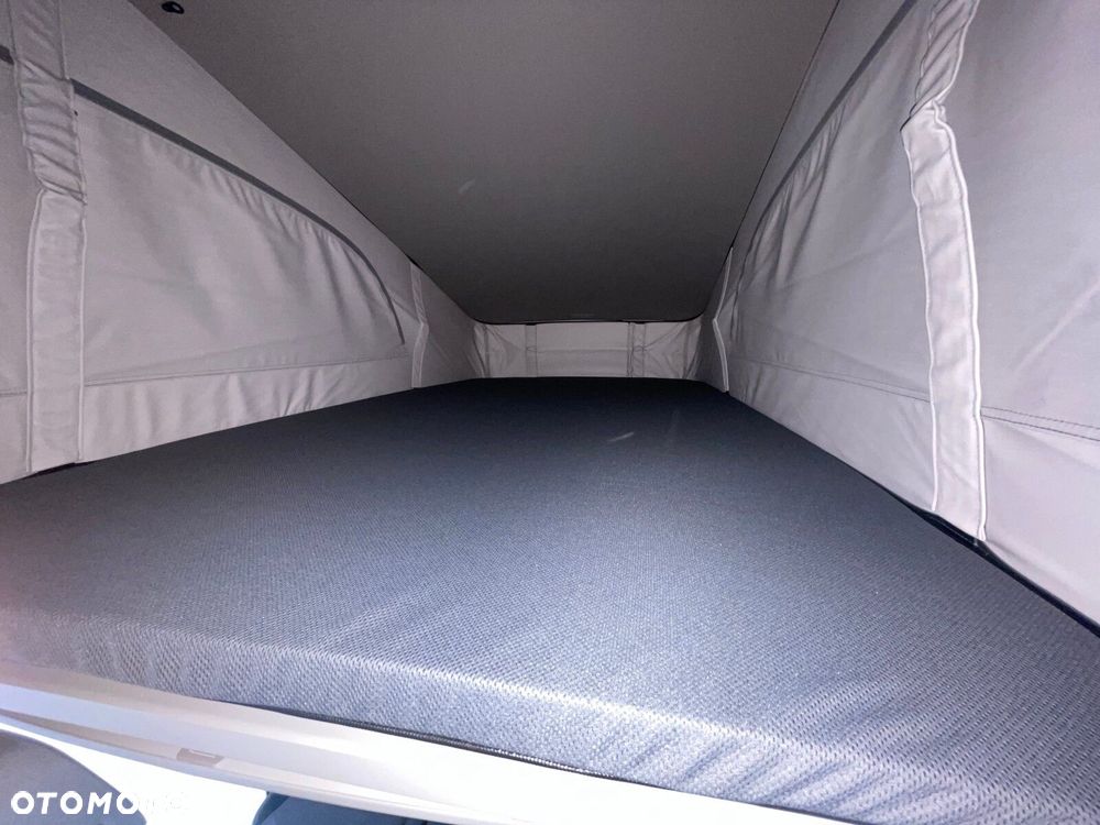 Volkswagen california Nowa California Beach silnik: 2,0 l TDI SCR 150 KM / skrzynia biegów: 7-biegowa DSG rozstaw osi: 3124 mm - 26