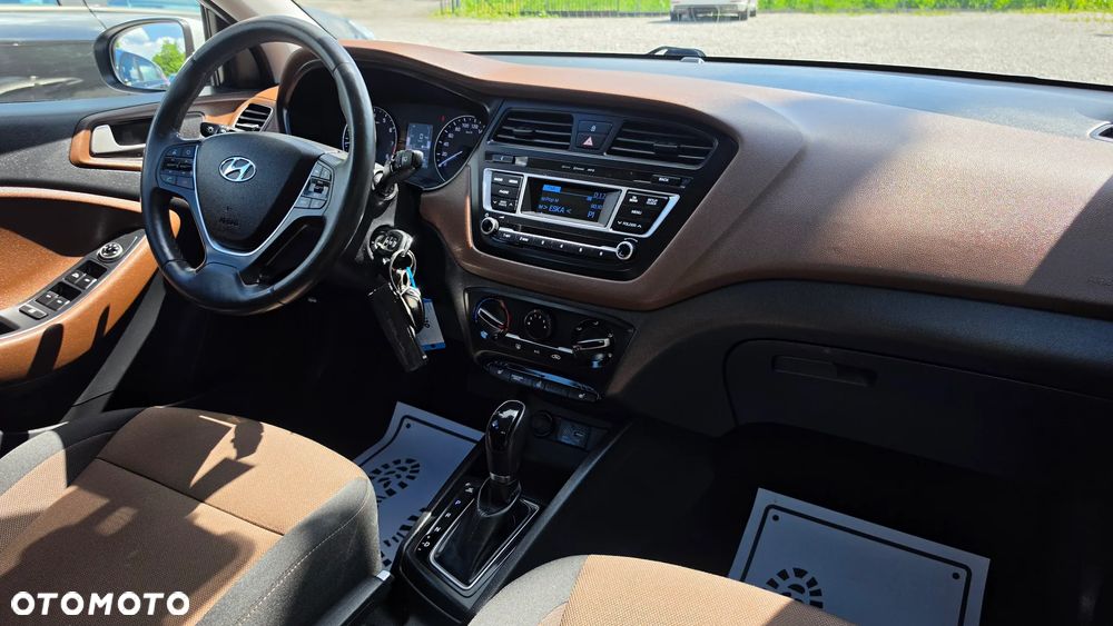 Hyundai i20 1.4 Automatik Trend - 12