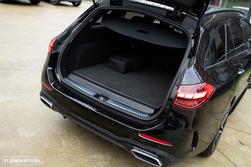 Mercedes-Benz C 300 e AMG Line - 20