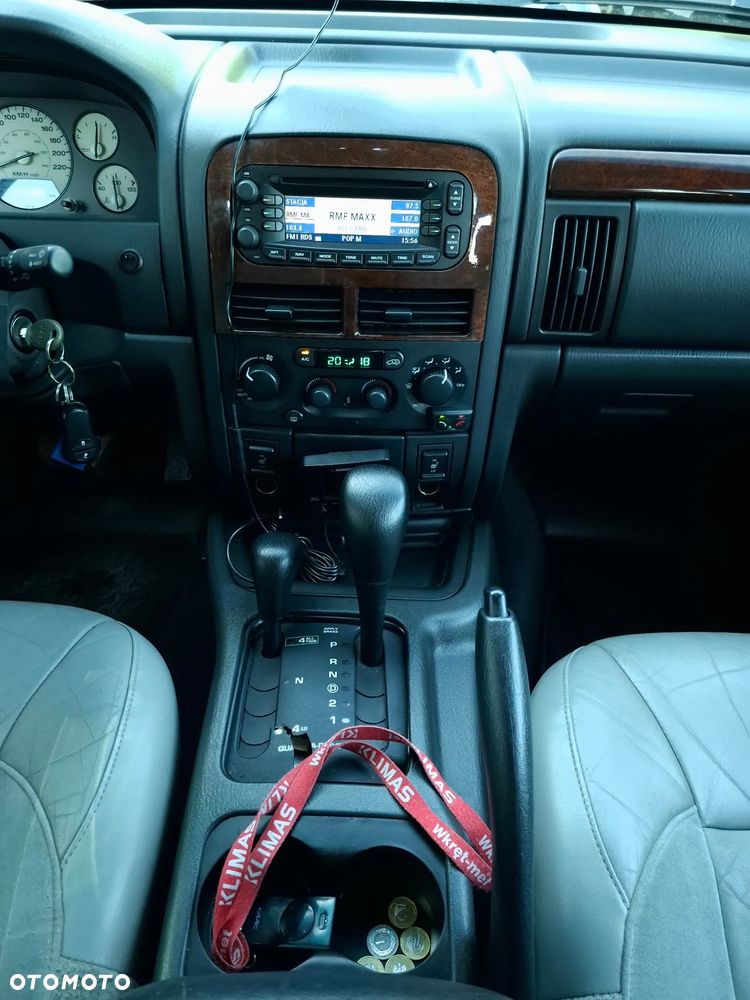 Jeep Grand Cherokee - 17