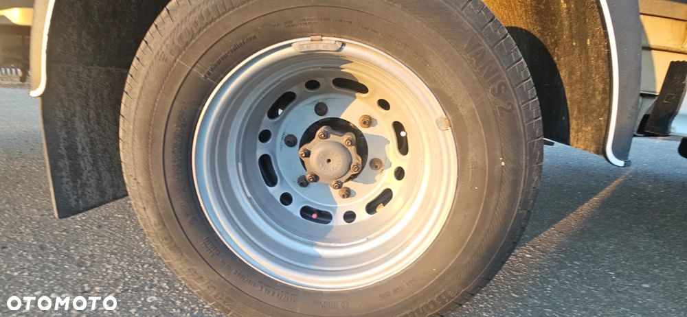 Volkswagen Crafter - 15