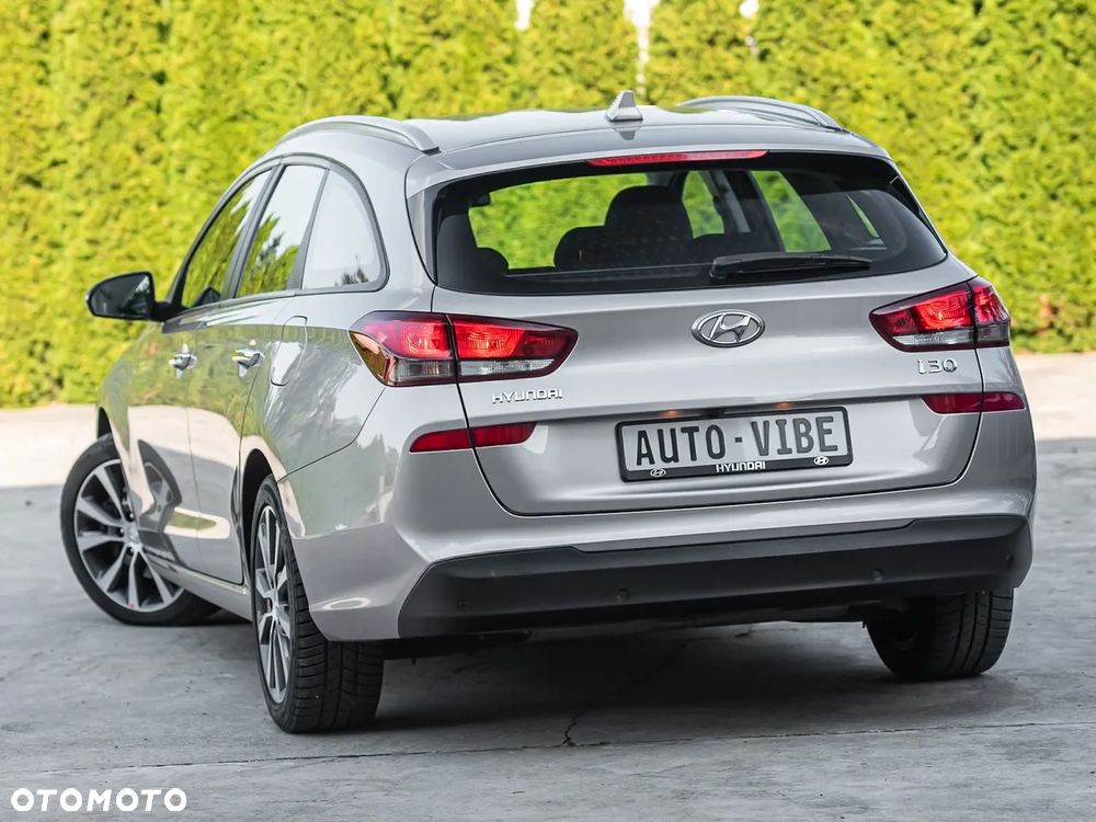 Hyundai i30 1.4 T-GDI Premiere Luxury - 8