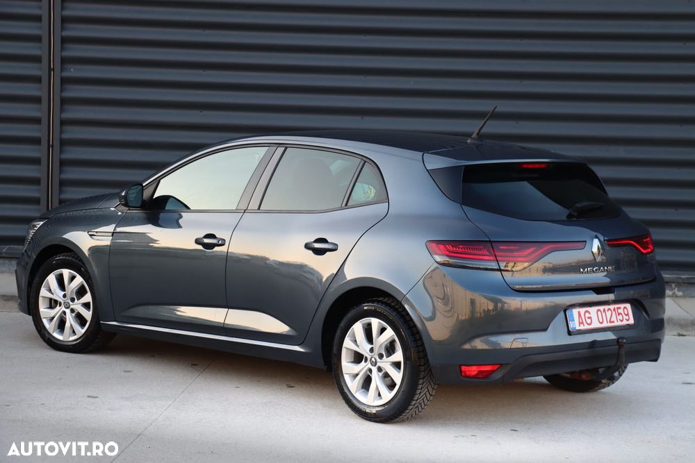 Renault Megane TCe 140 GPF LIMITED - 5