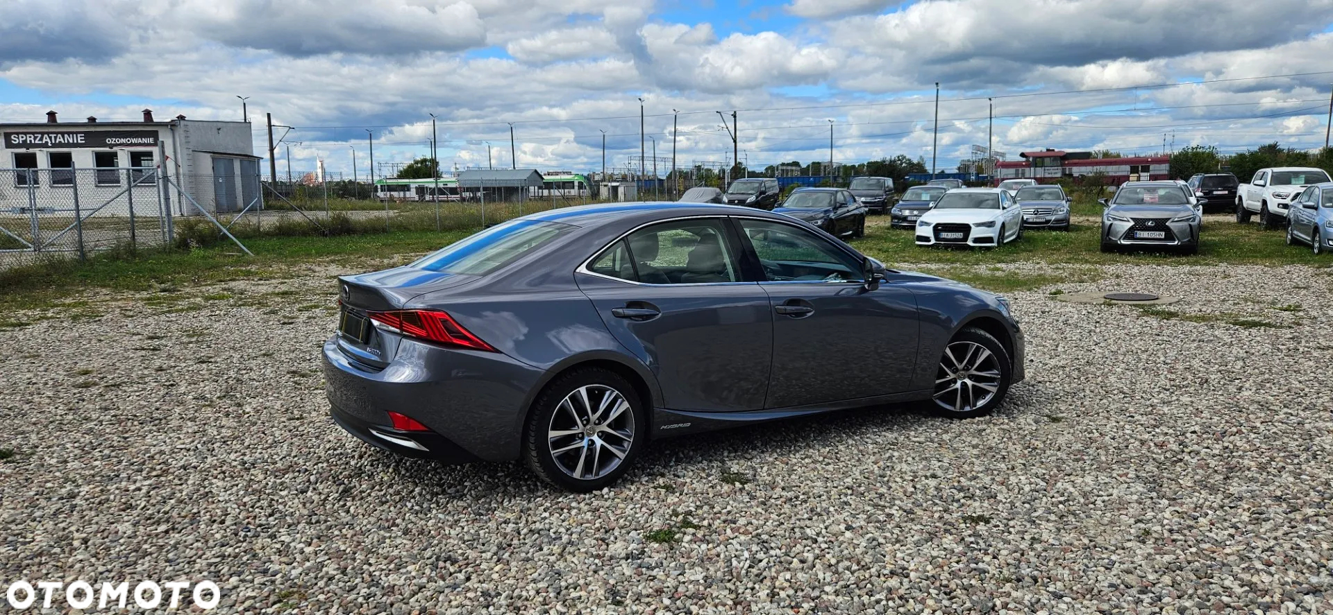 Lexus IS 300h Business Edition - 10