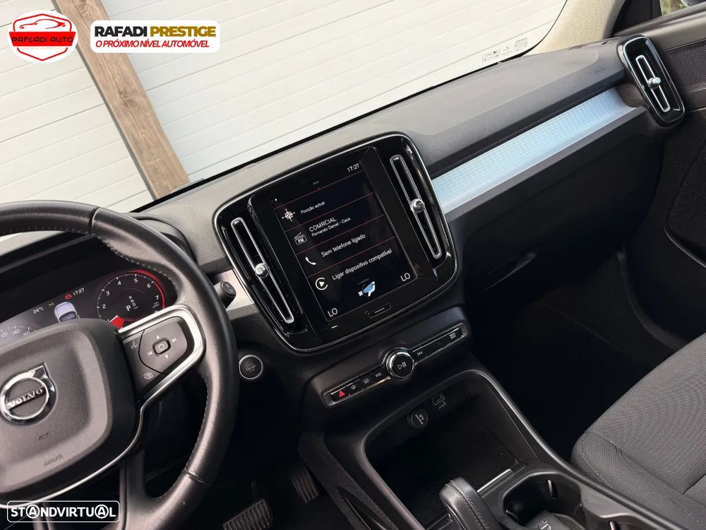 Volvo XC 40 1.5 T3 Momentum Geartronic - 22