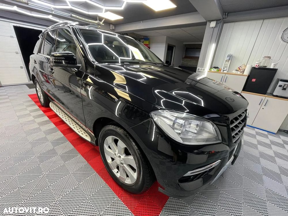 Mercedes-Benz ML 350 BlueTec 4MATIC Aut - 3