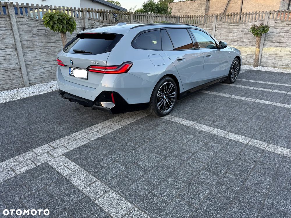 BMW Seria 5 540d xDrive mHEV M Sport - 4