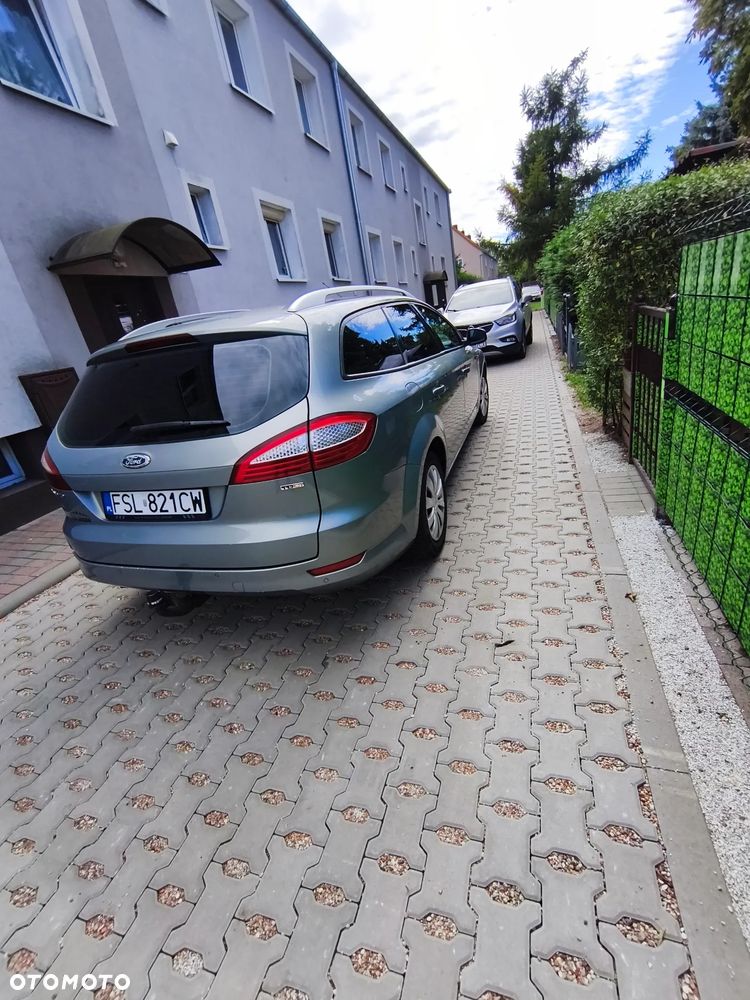 Ford Mondeo 2.0 TDCi Ghia - 4