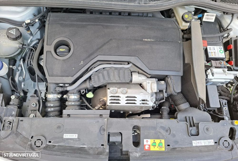 Peugeot 208 - 12