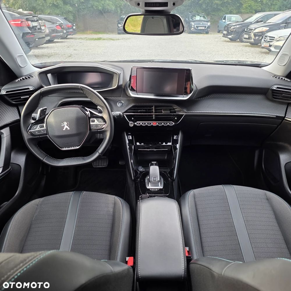 Peugeot 2008 - 12