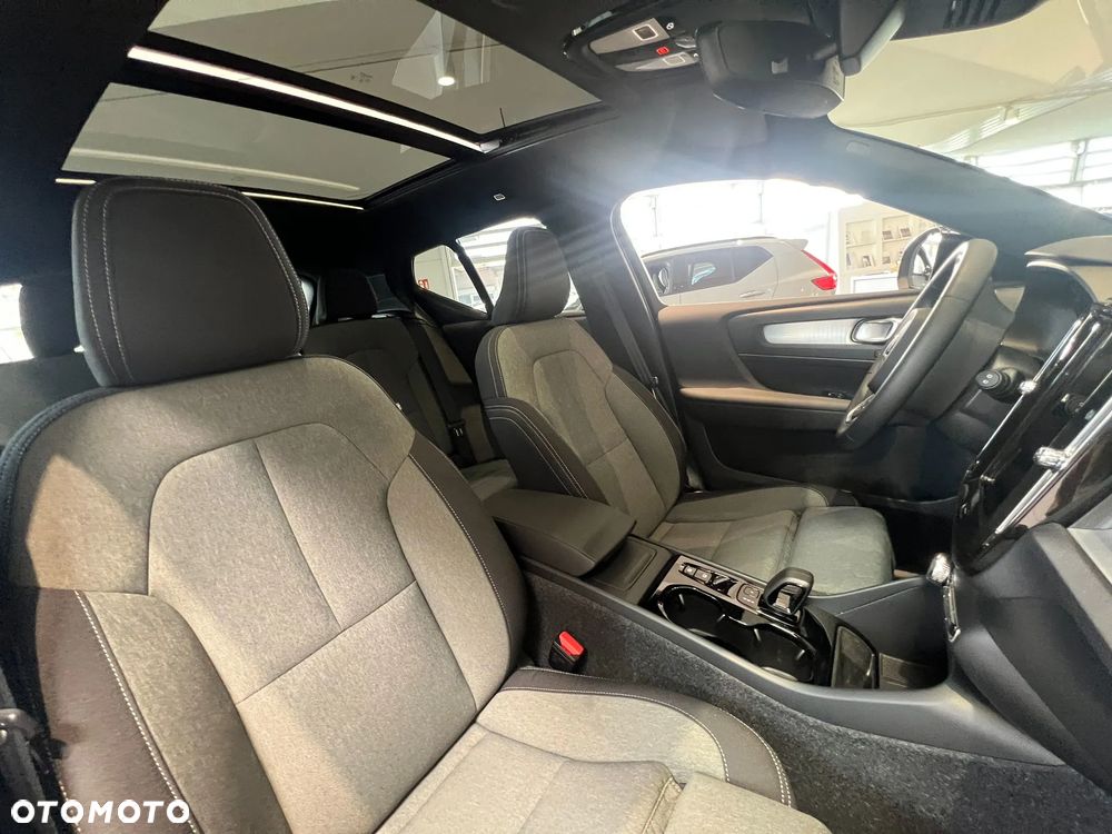Volvo XC 40 - 23
