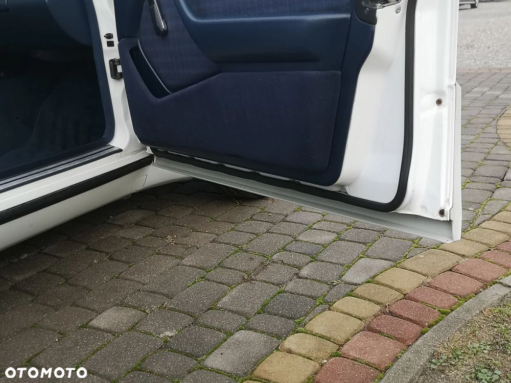 Mercedes-Benz W124 (1984-1993) - 26