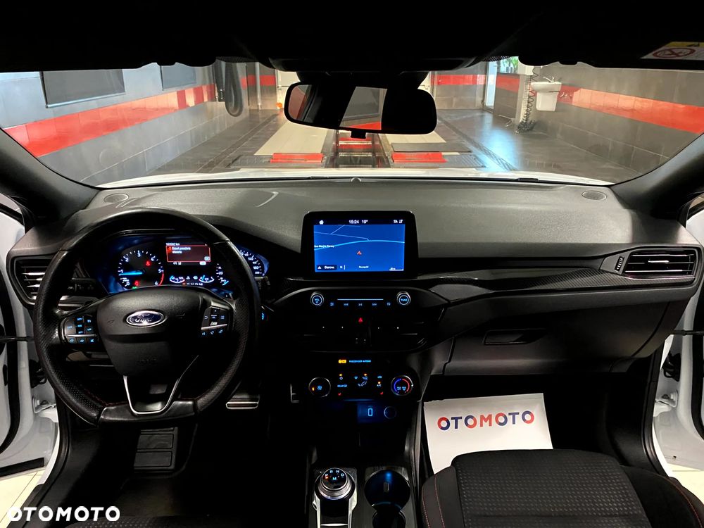 Ford Focus 2.0 EcoBlue ST-Line Business - 19