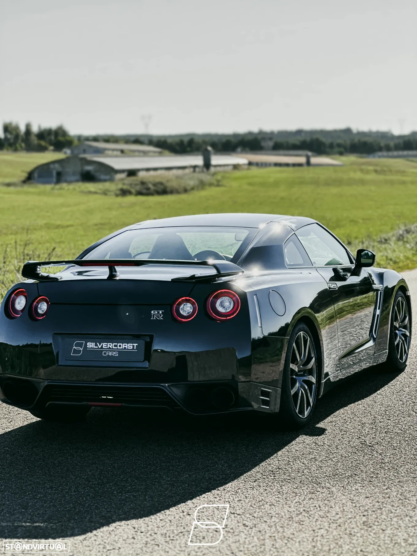 Nissan GT-R Black Edition - 12